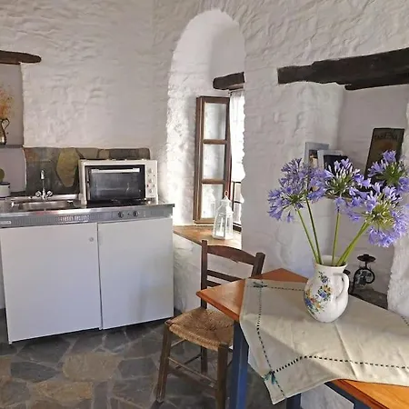 Philoxeno Traditional House - Apartman Áno Szírosz